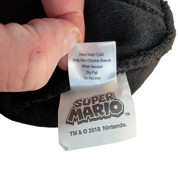 Nintendo Mario Brothers Mario Winter Cold Weather Stocking Hat 2018 Youth OS - Picture 7 of 8
